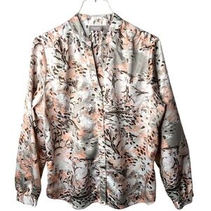 𝅺CHICOS Womens Blouse Animal Print Camo Peach White Black Sz 1 / Medium Satin